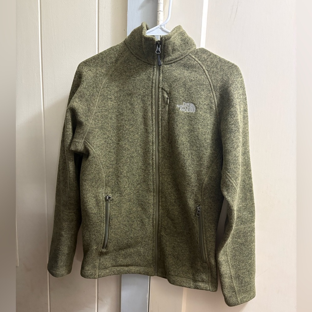 EUC North Face Men’s Sweater